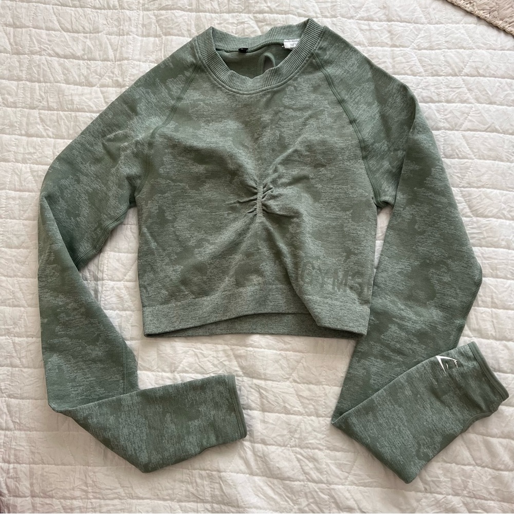 Gymshark crop camo longsleeve